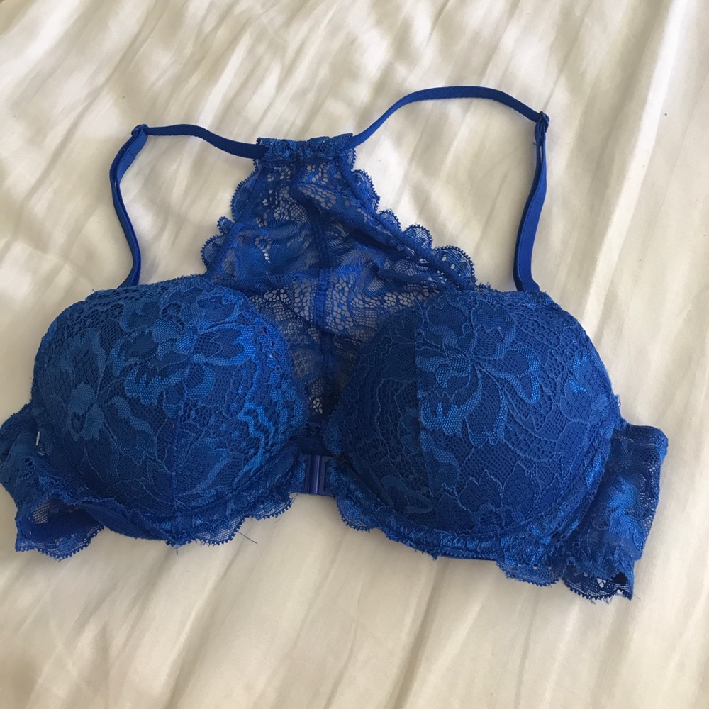 Dark blue Victoria secrets pink bra