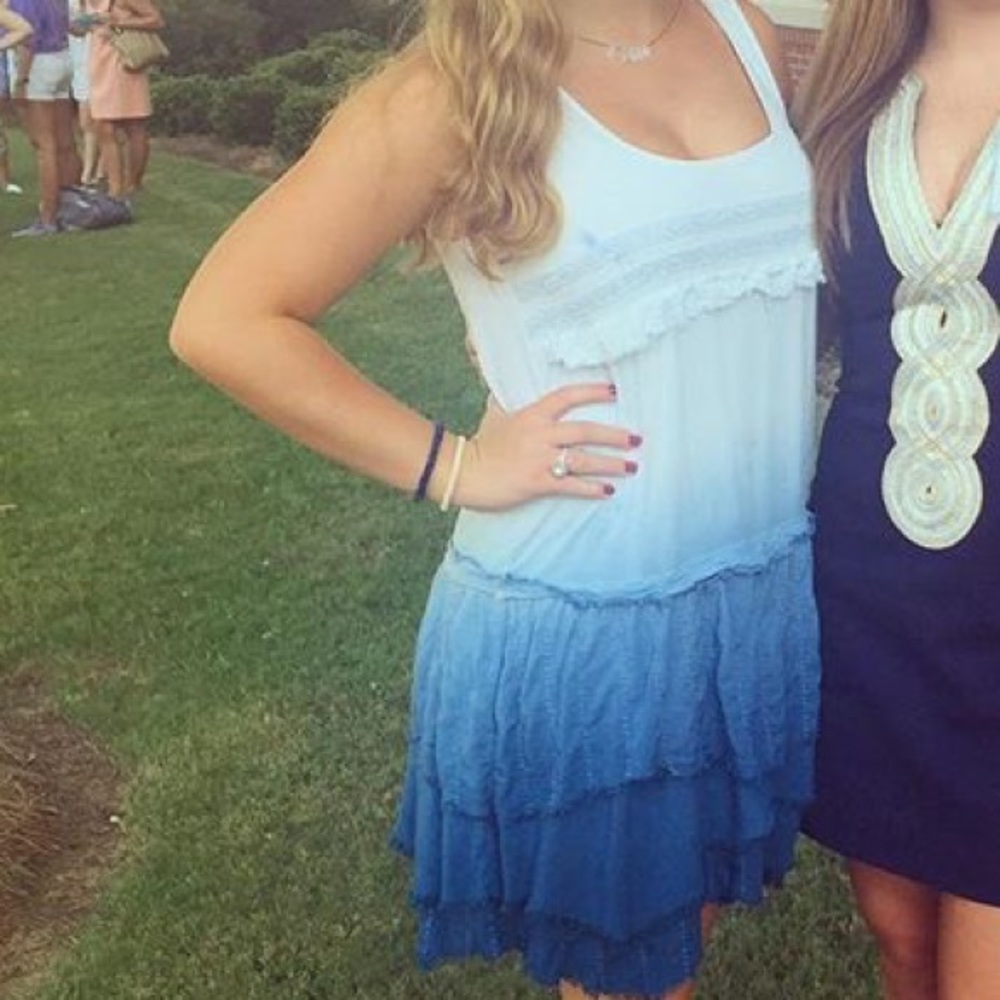 Light sleeveless dress