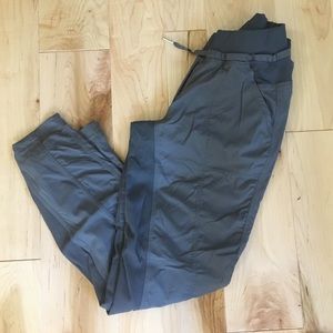 Lululemon street to studio crop