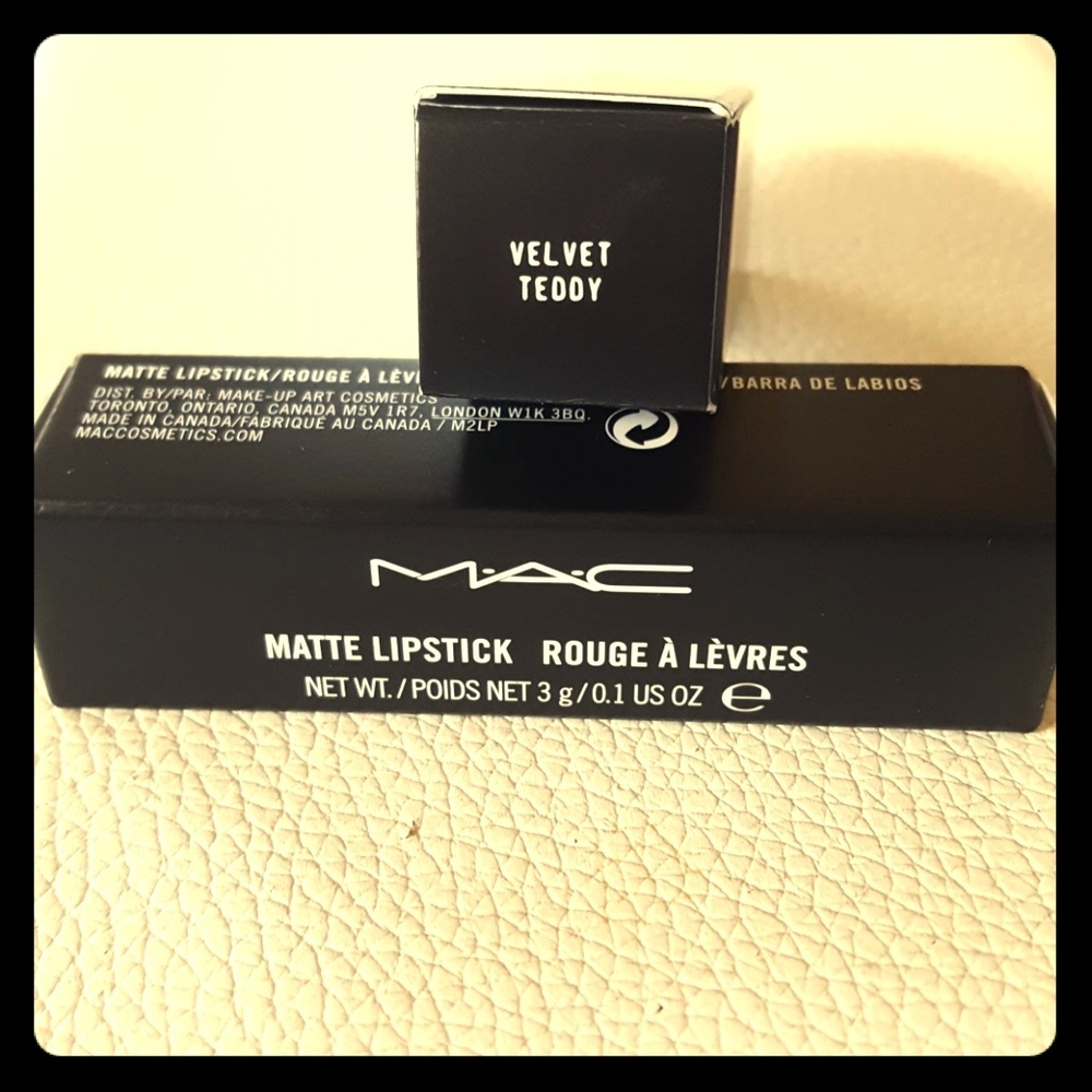 MAC Velvet Teddy Matte Lipstick