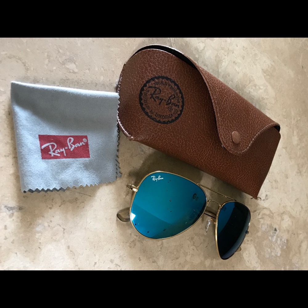 Blue Mirrored Ray Bans