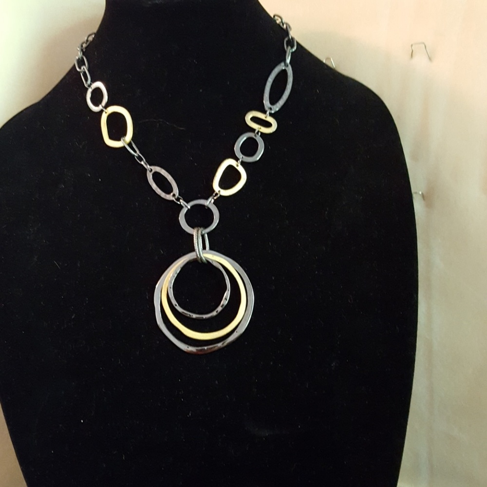 Metal 18" adjustable necklace