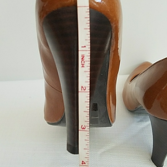 Wood Cone Heels - Picture 5 of 8