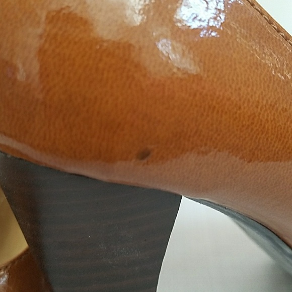 Wood Cone Heels - Picture 8 of 8