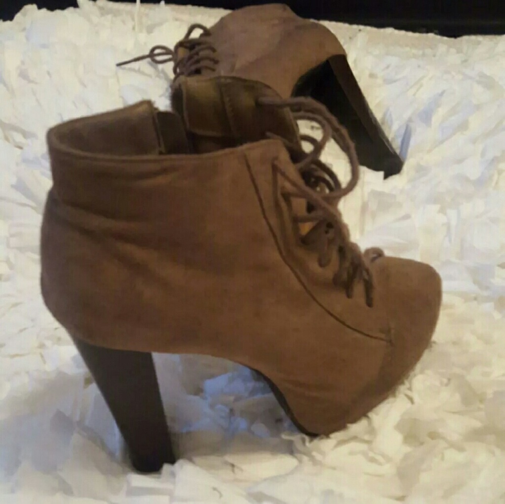 Fall tan Booties - Picture 2 of 2