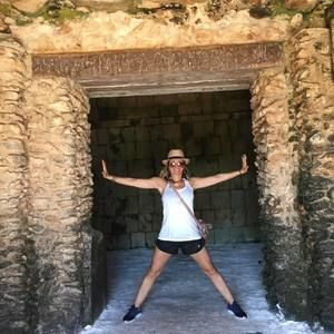 Meet your Posher, Alessandra