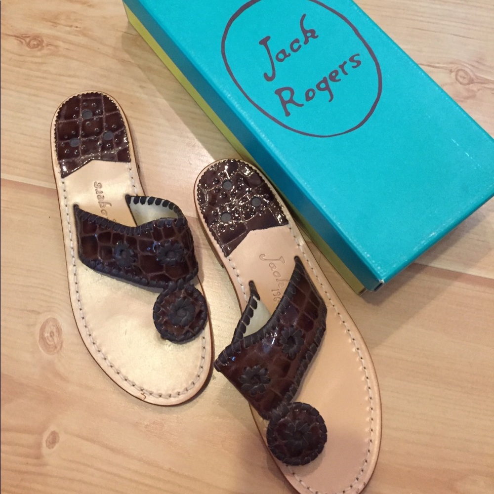 🐊BROWN PATENT CROC JACK ROGERS🐊