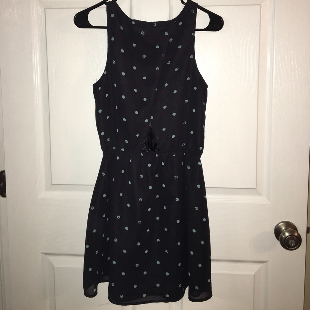 Sundress - Picture 2 of 4