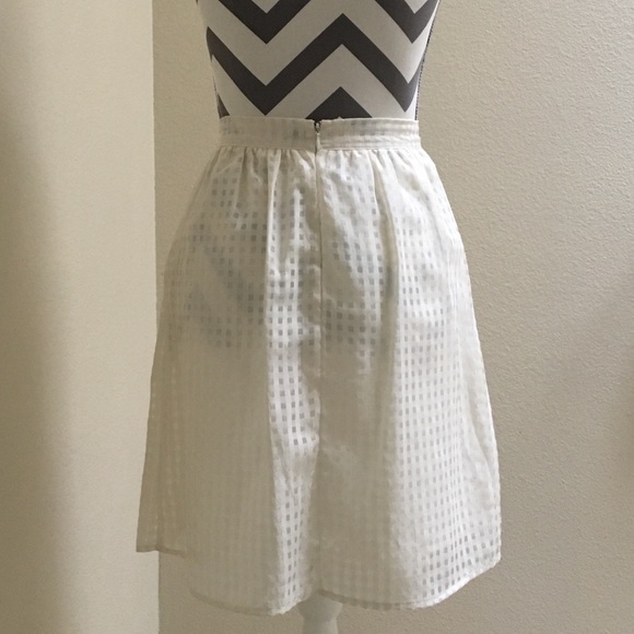 High waist skirt with pockets - Picture 3 of 3