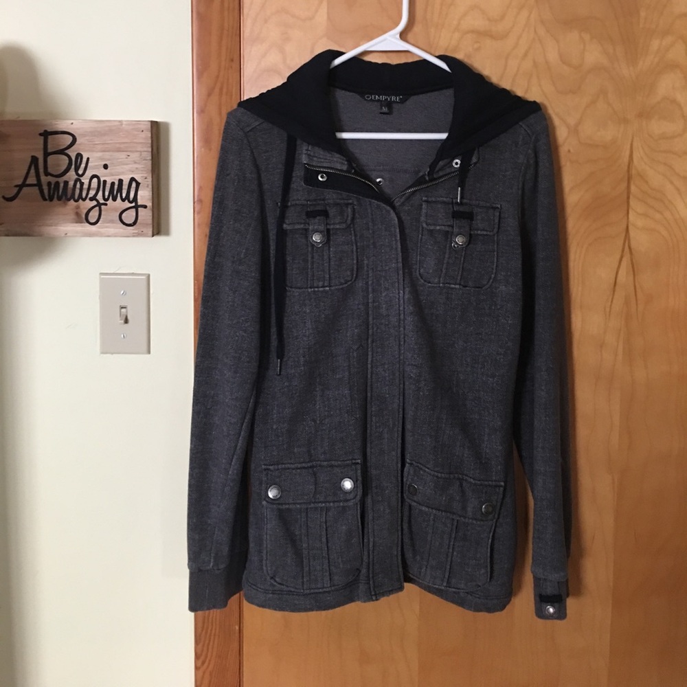 Black and grey sweatshirt with buttons - Picture 2 of 4
