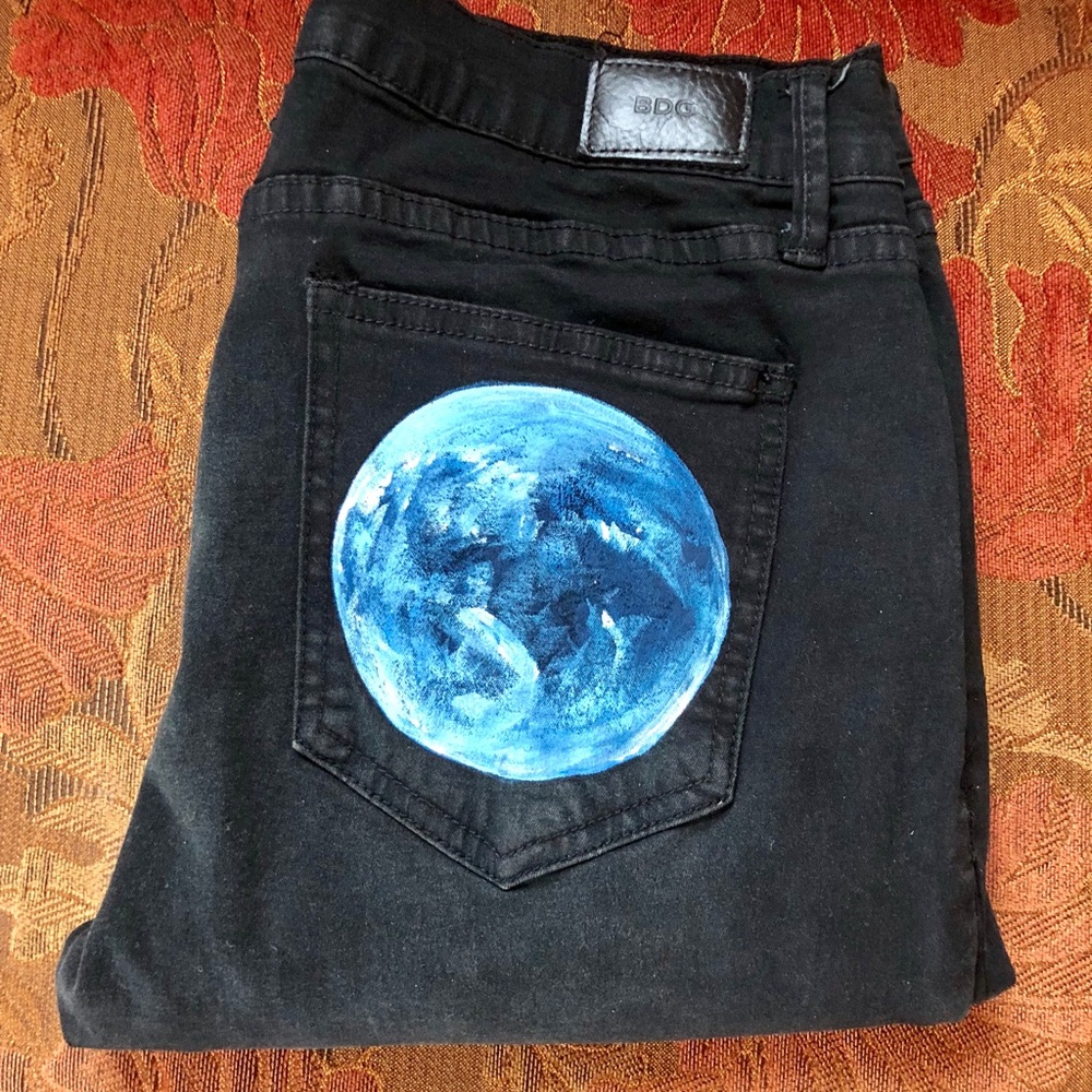 Upcycled, Hand Painted! 🌎