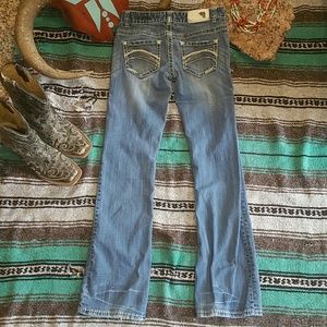 cowgirls in tight jeans