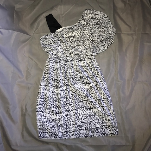 BCBG one shoulder cocktail dress. - Picture 5 of 7