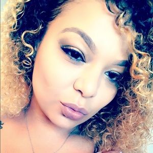 Meet your Posher, Ashlee