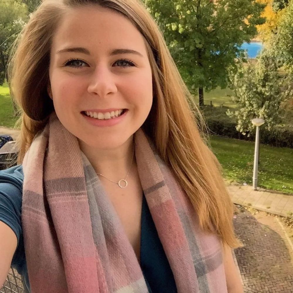 Meet your Posher, Liz