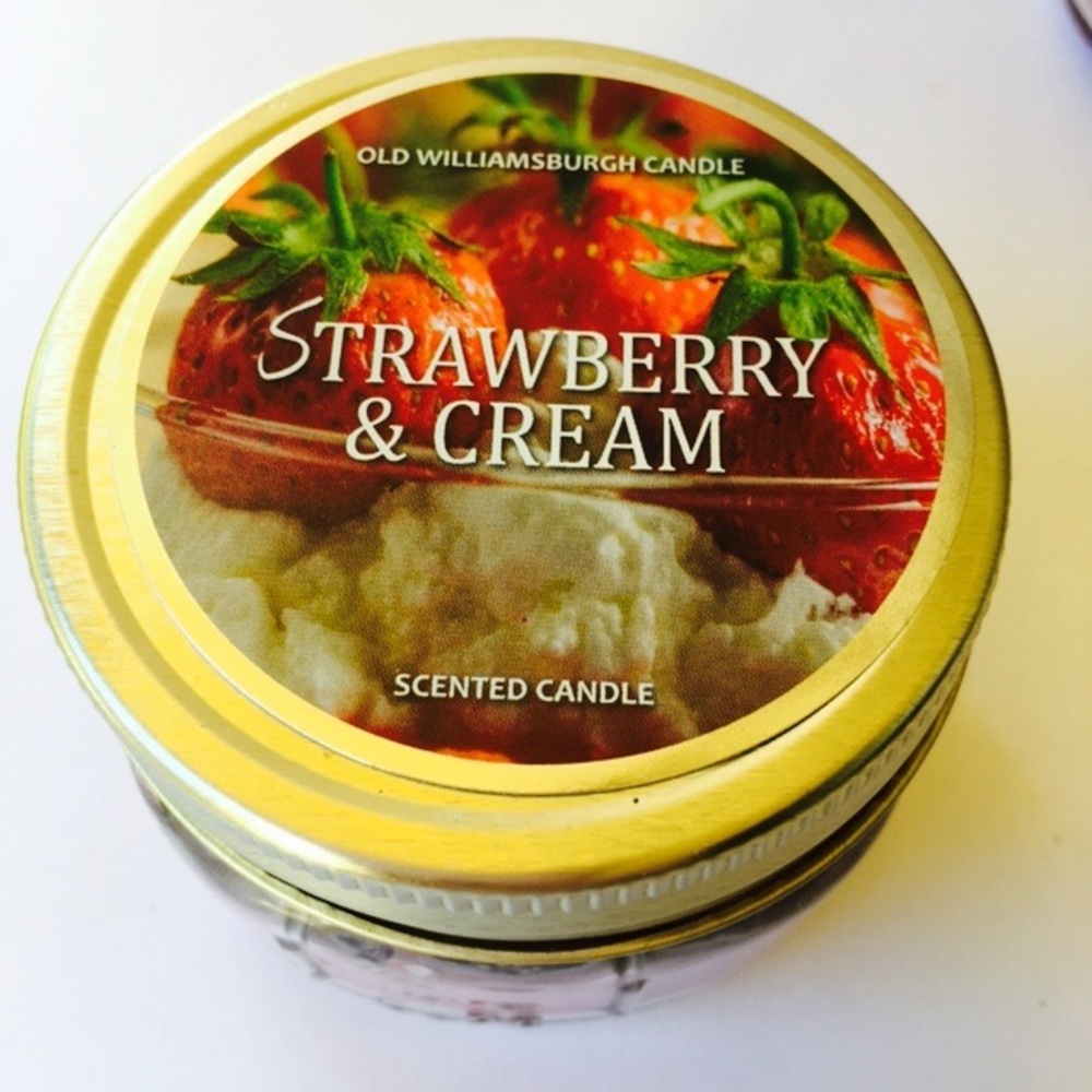 Strawberry & Cream 🍓candle set yummy pink jars - Picture 3 of 6