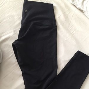 Lululemon high rise pants leggings Used sz 4