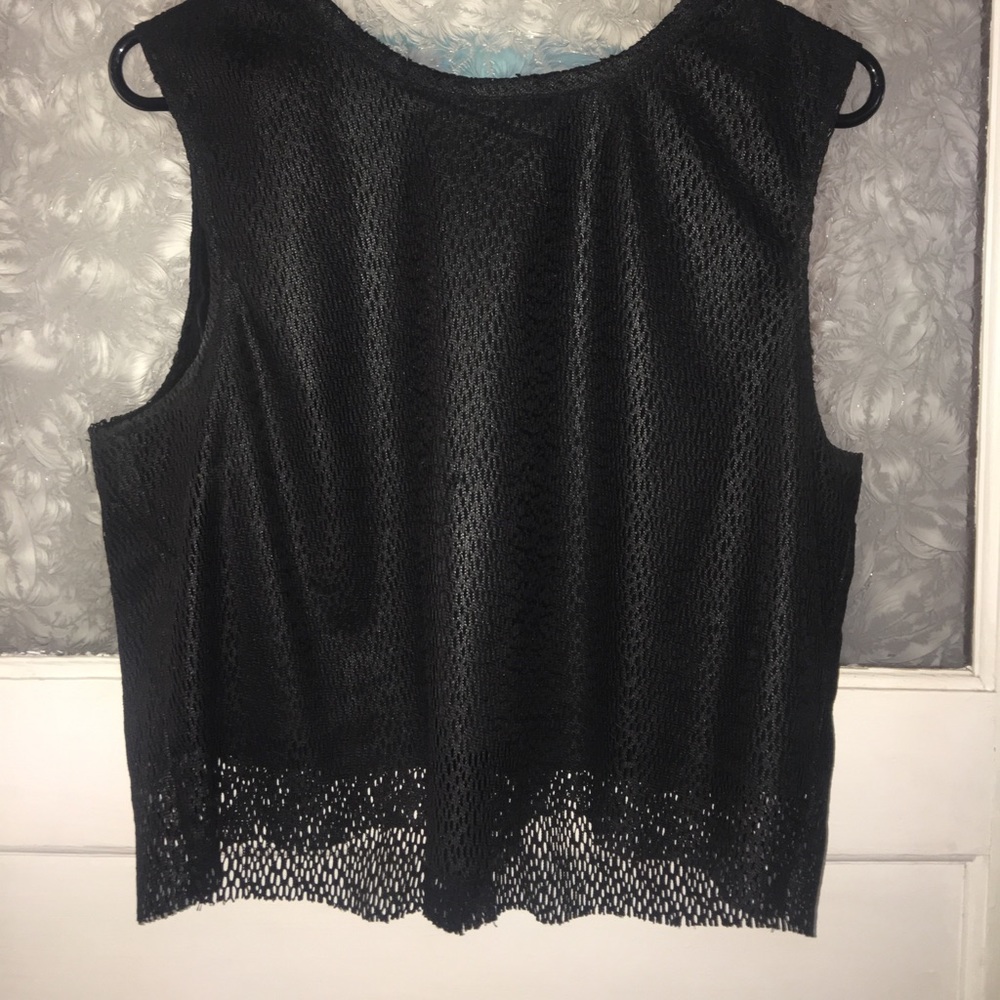 Black crop top