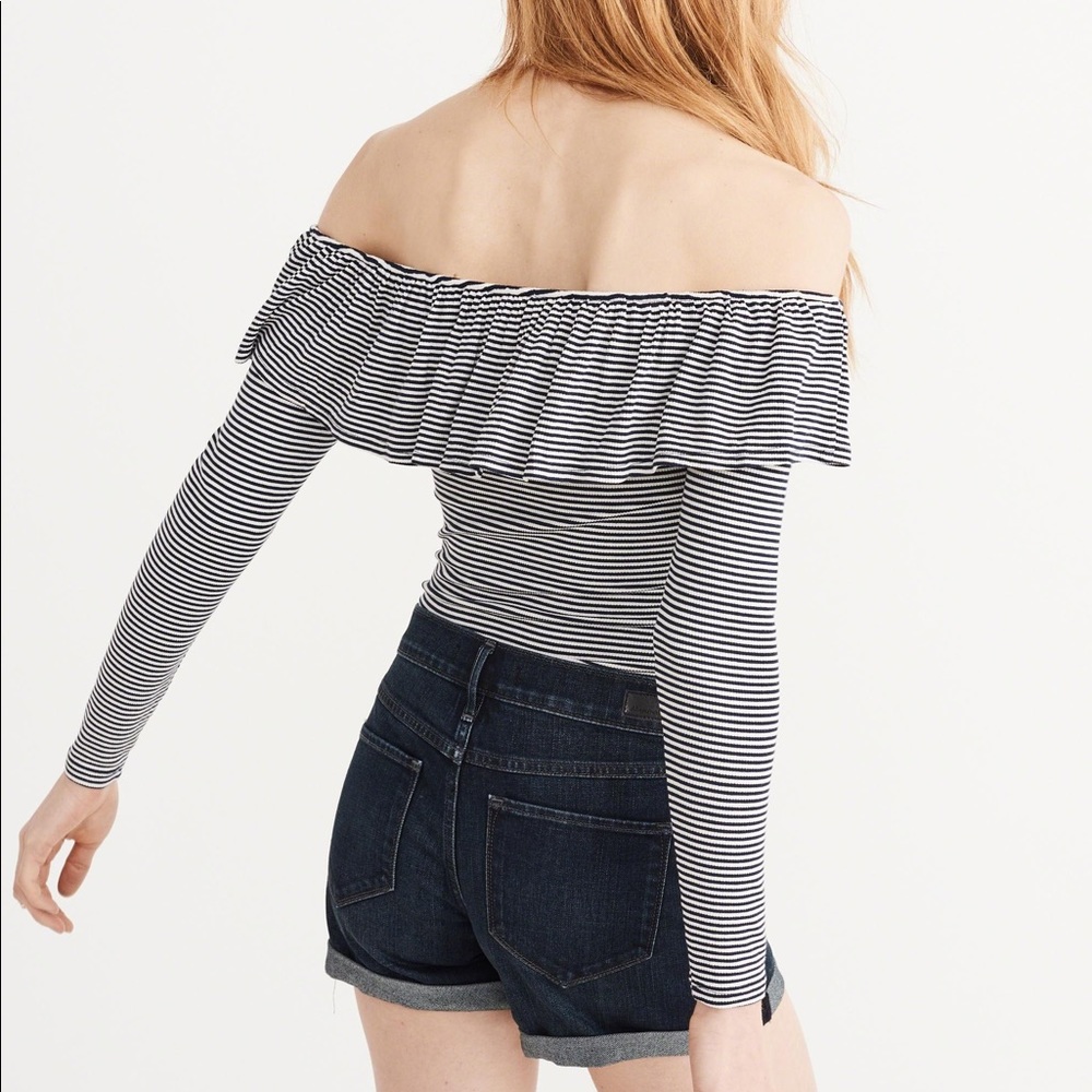 NWOT striped Abercrombie and Fitch ruffle bodysuit