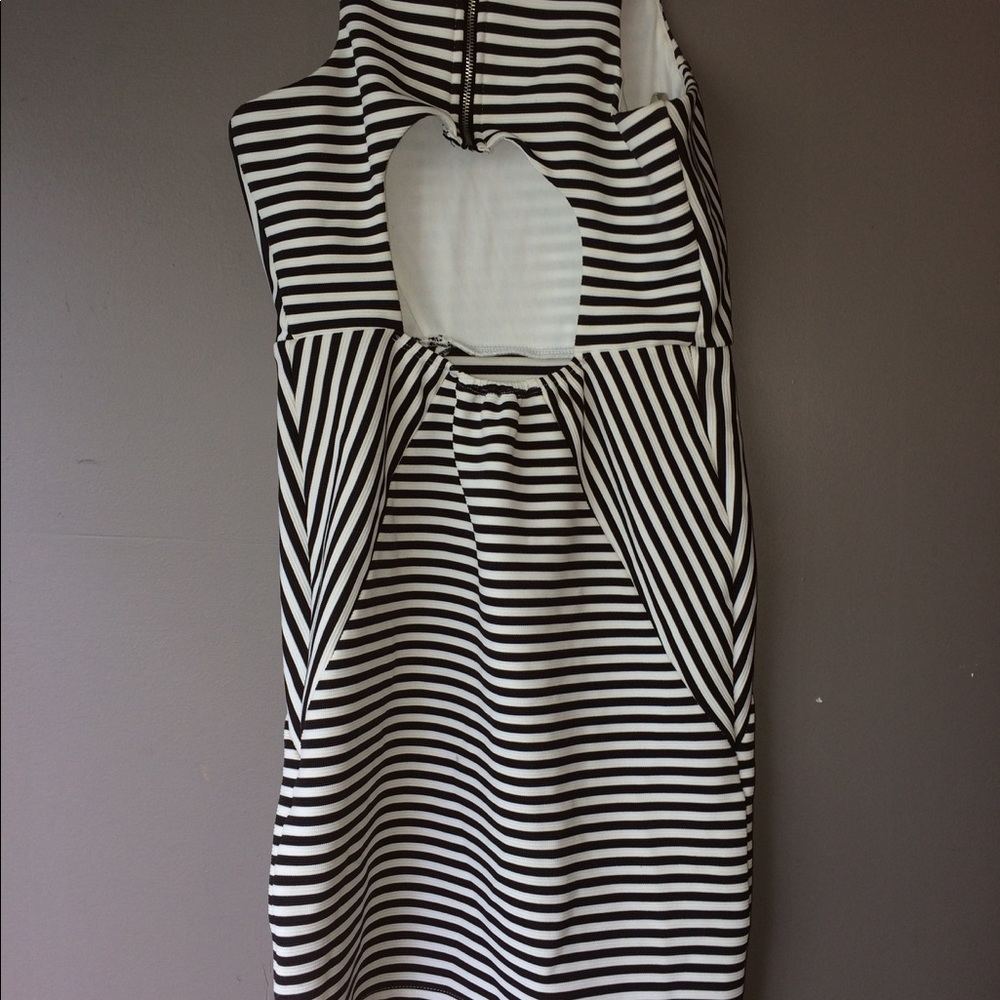 Homecoming body right dress