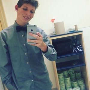 Meet your Posher, Robert