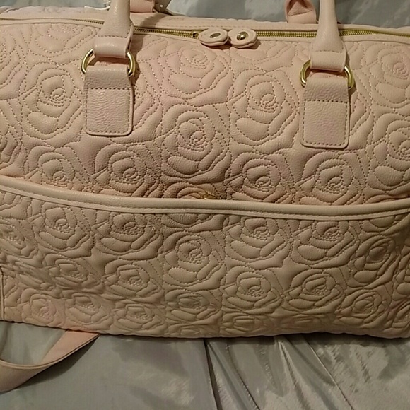 Hold Betsey johnson weekender NWT - Picture 3 of 6