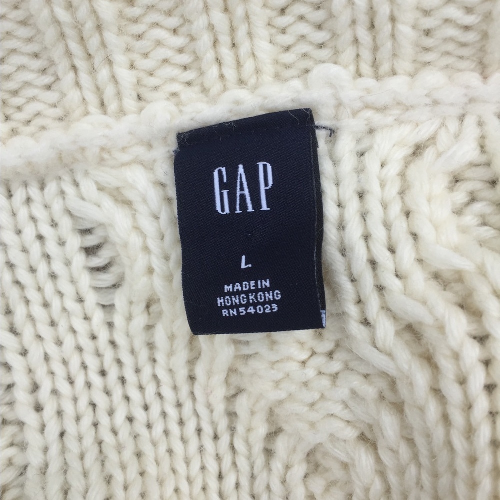 Gap Button up Cardigan - Picture 3 of 3