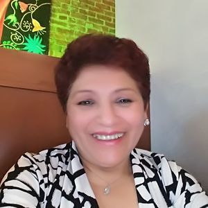 Meet your Posher, Elizabeth