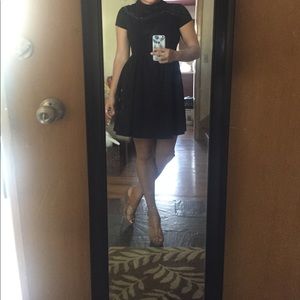 Short sleeve collared black dress