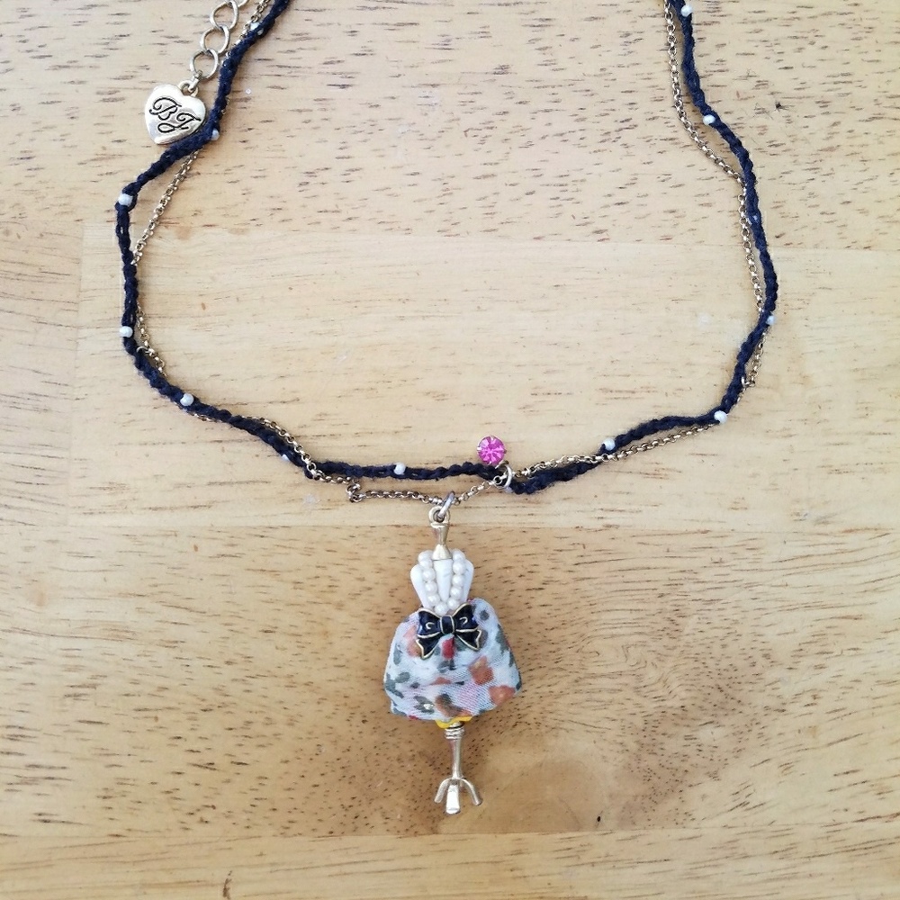 Betsey Johnson necklace
