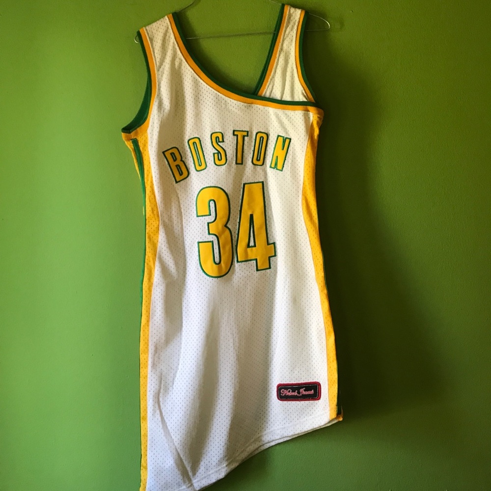 Throwback jersey dress .