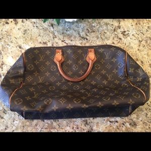 Louis Vuitton Speedy