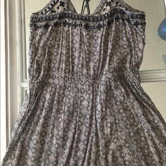 AE lace up romper! - Picture 4 of 6