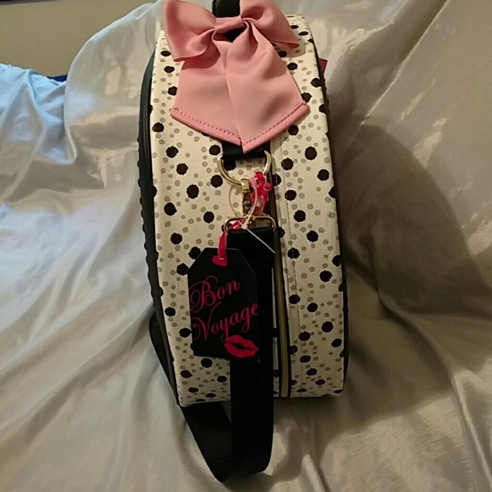Betsey Johnson in bloom train case NWT - Picture 3 of 7