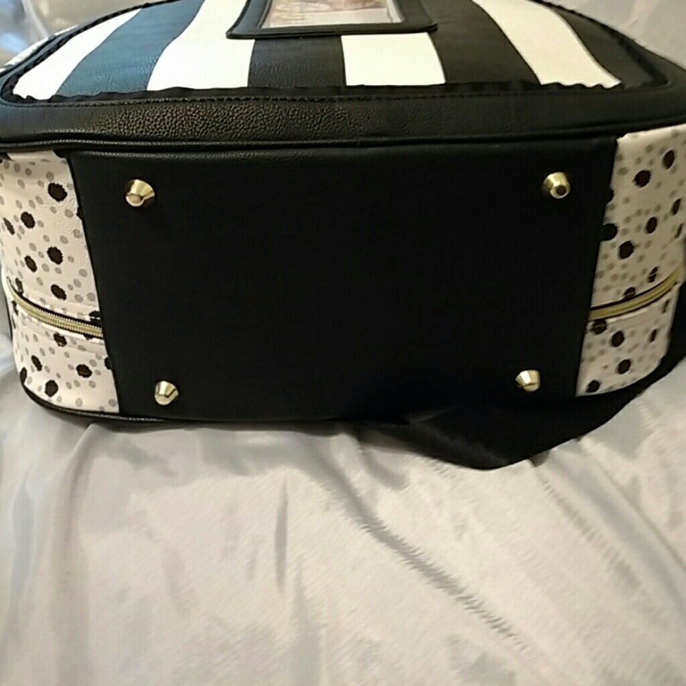 Betsey Johnson in bloom train case NWT - Picture 5 of 7