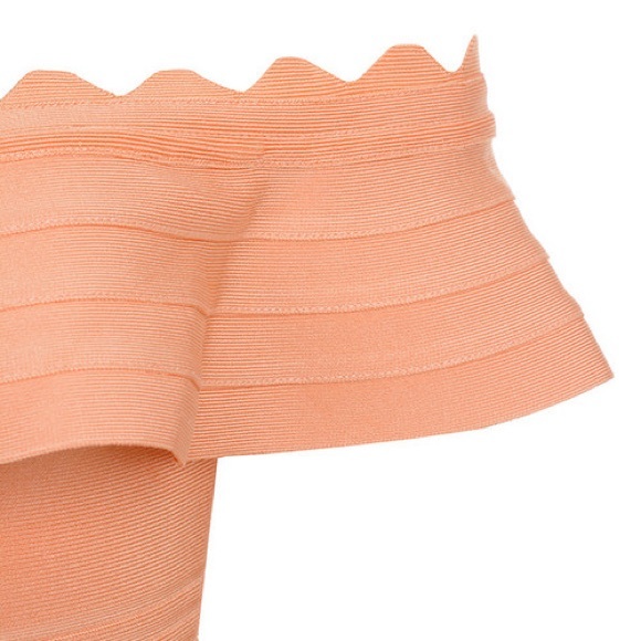 Stunning Off shoulder bandage dress - Picture 5 of 8