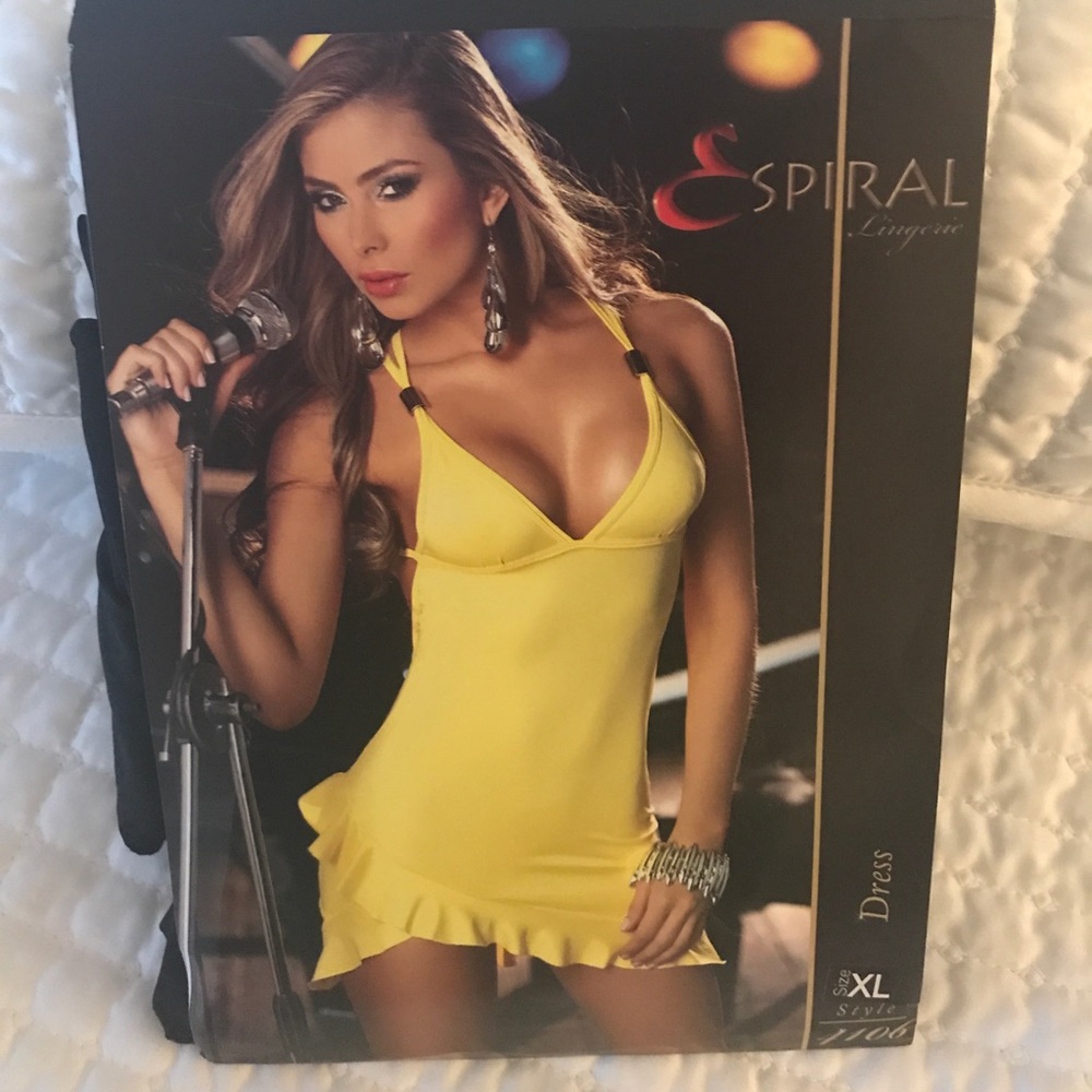 NWT Black Criss Cross Black Club Dress Espiral