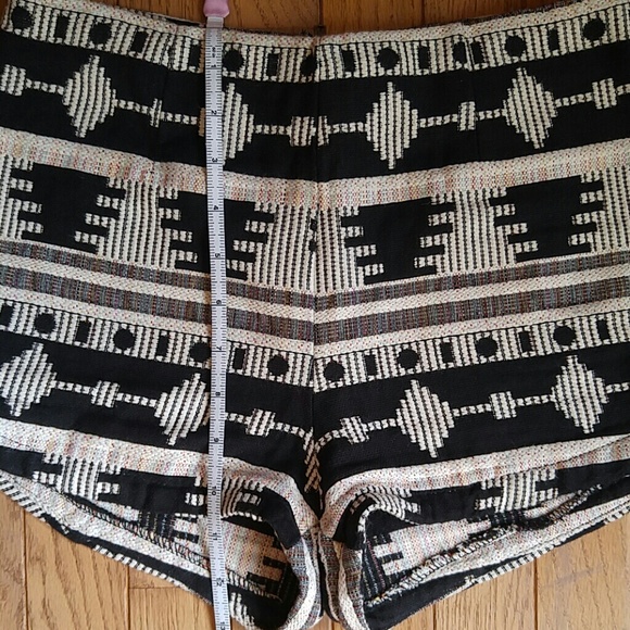 Ecote High Waisted Tribal Short - Picture 9 of 9