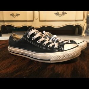 Black Converse Low tops
