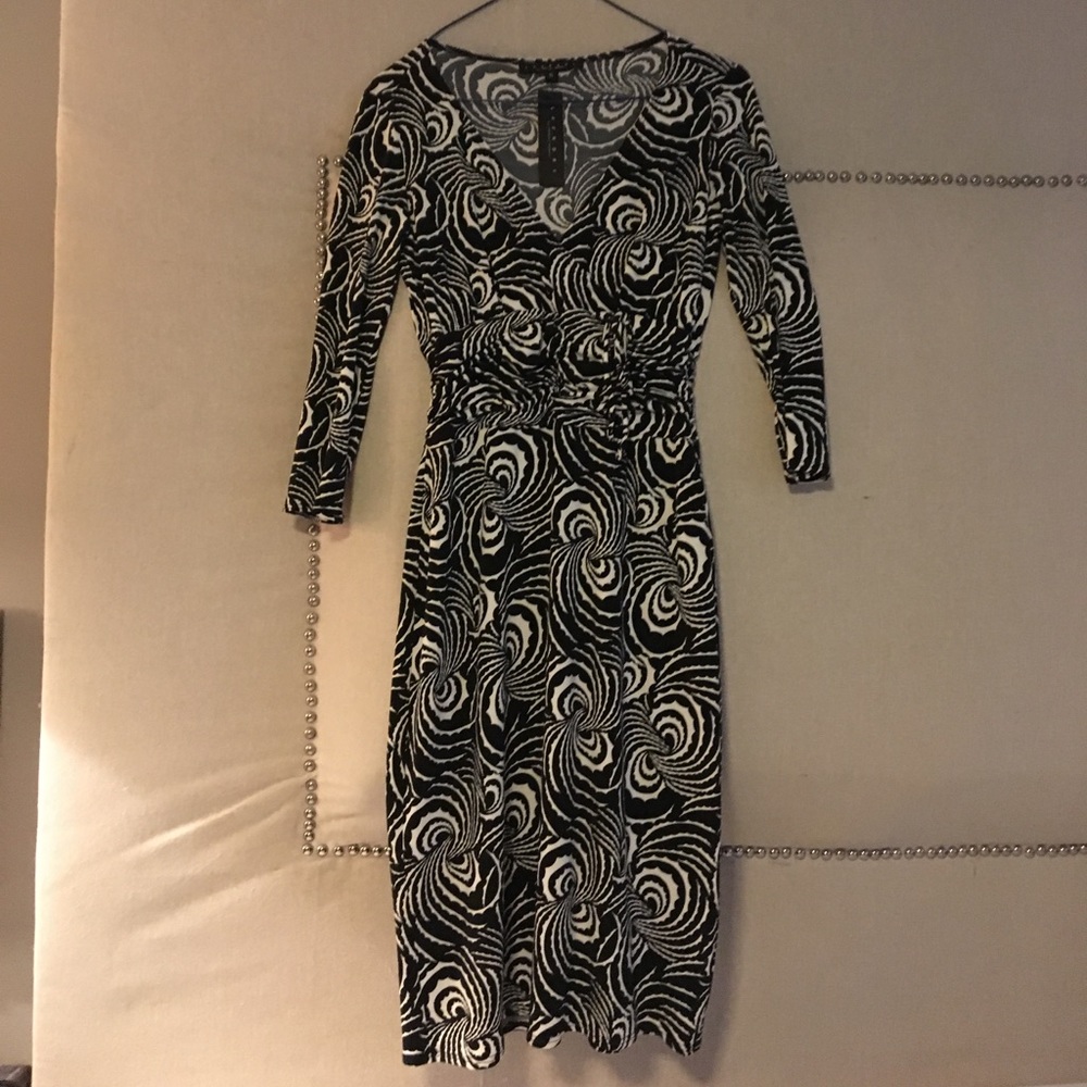 NWT Laundry Stretchy Faux Wrap Dress 0