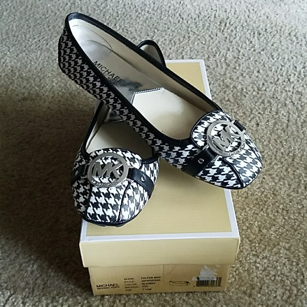 AUTHENTIC Michael Kors