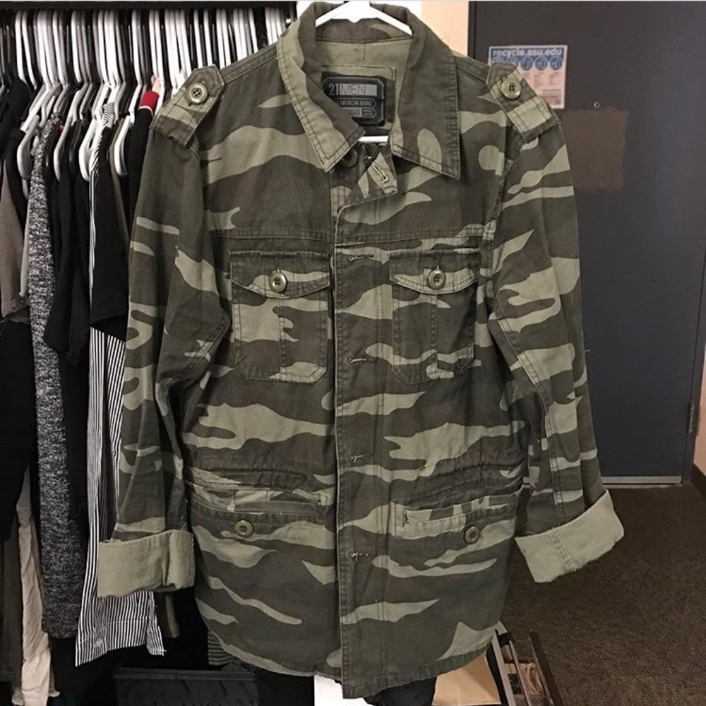 Men's camo jacket