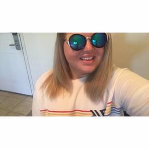 Meet your Posher, Kelly