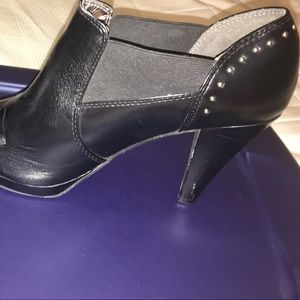 Lane Bryant size 8 black heels