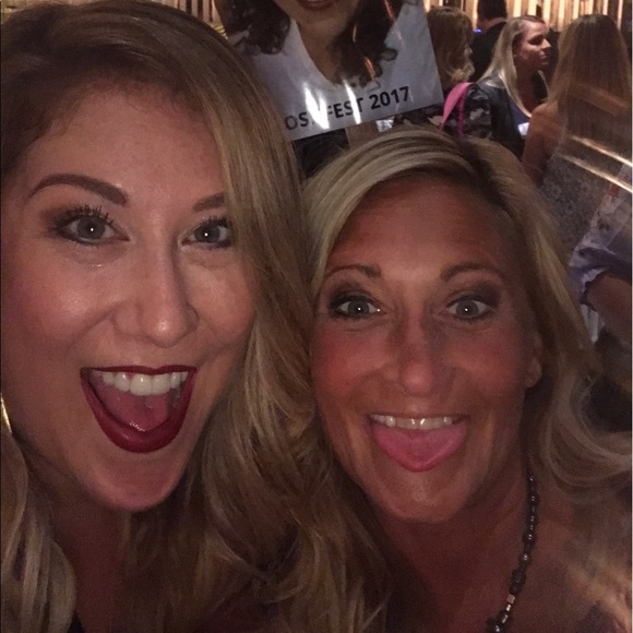 POSHFEST - Picture 2 of 8