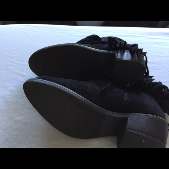 Black booties - Picture 3 of 3