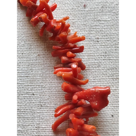 VTG True Coral Branch Necklace - Picture 2 of 8