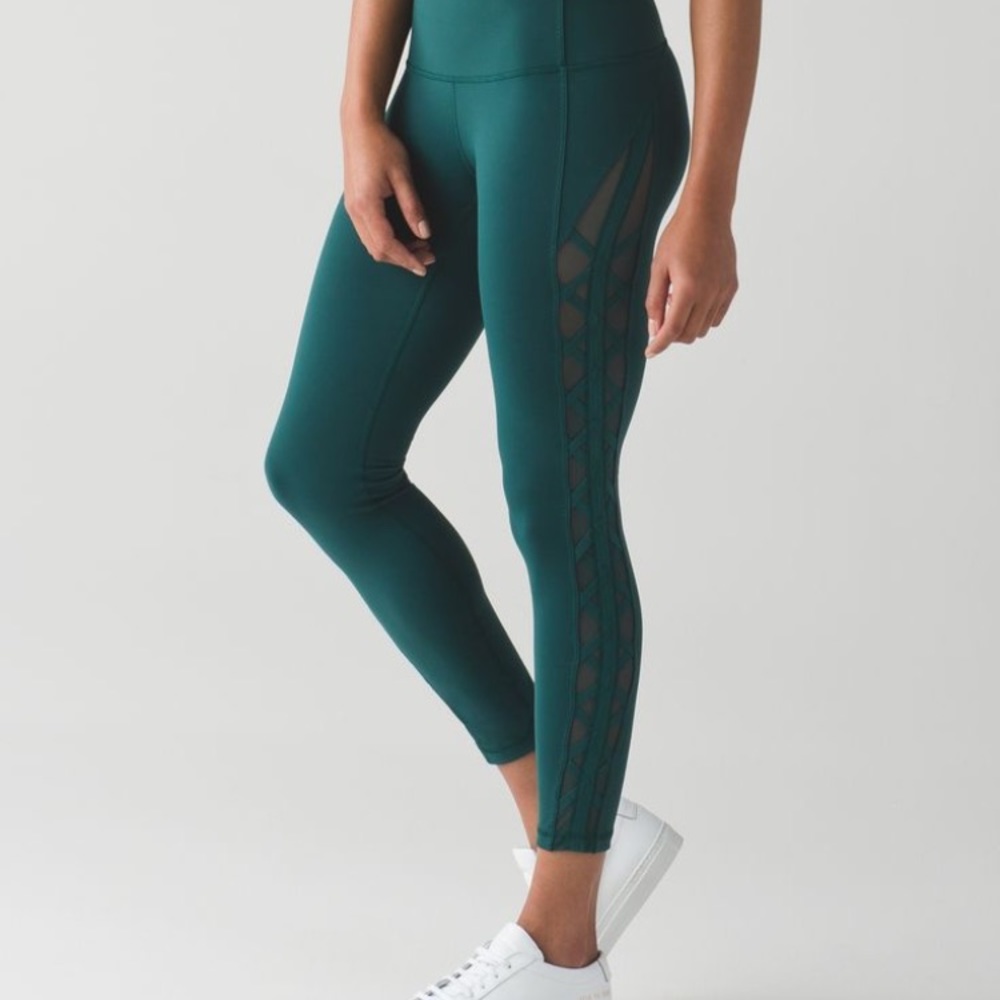 🚫SOLD🚫Deep Green Essential Rhythm pant (4)