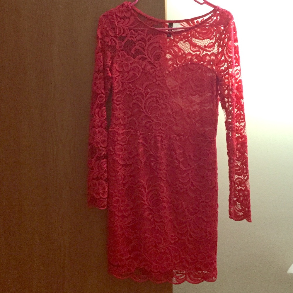 Red bodycon dress