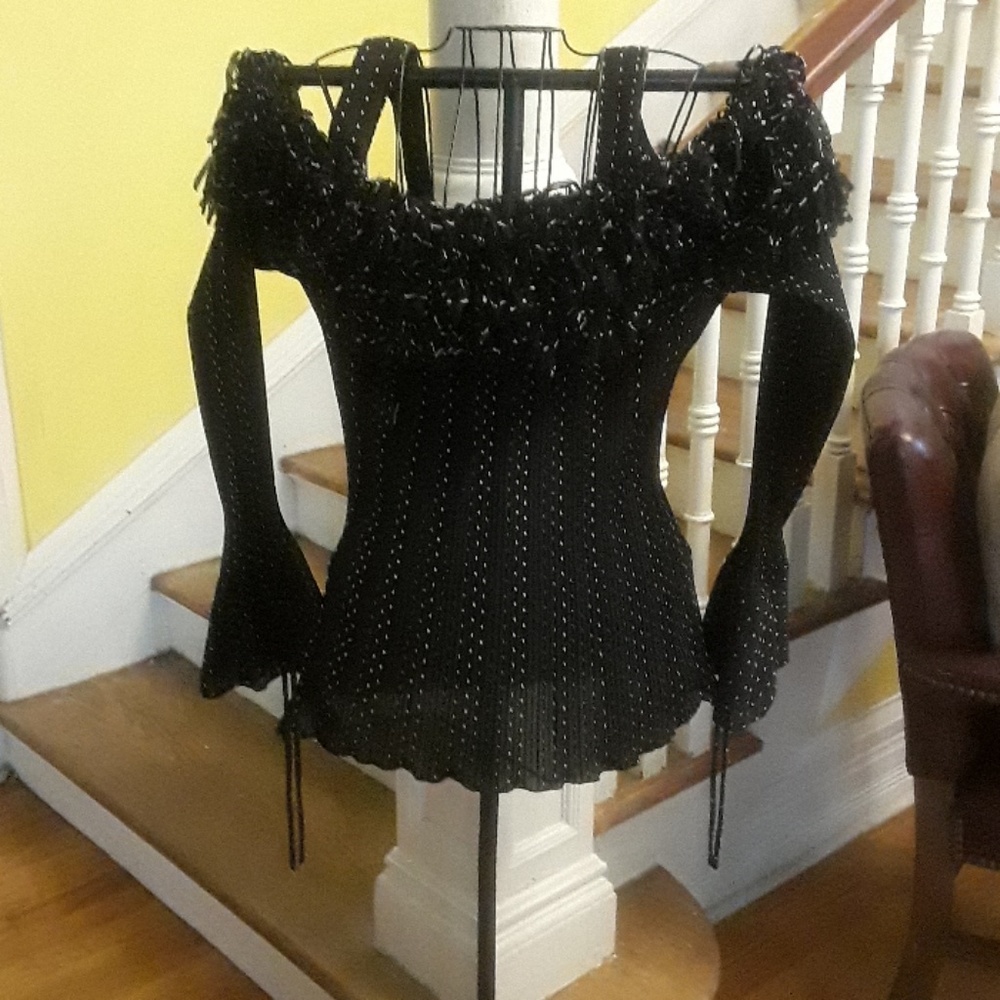 On or off the shoulder long sleeve blouse